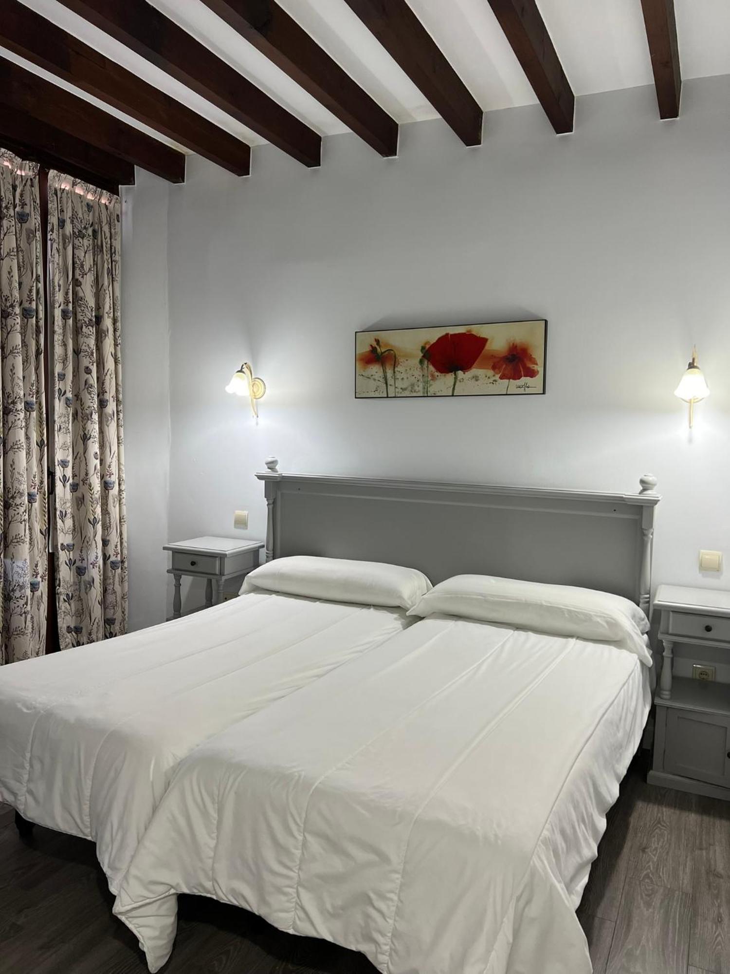 Hotel Villa Maria Ревилья-де-Камарго Экстерьер фото